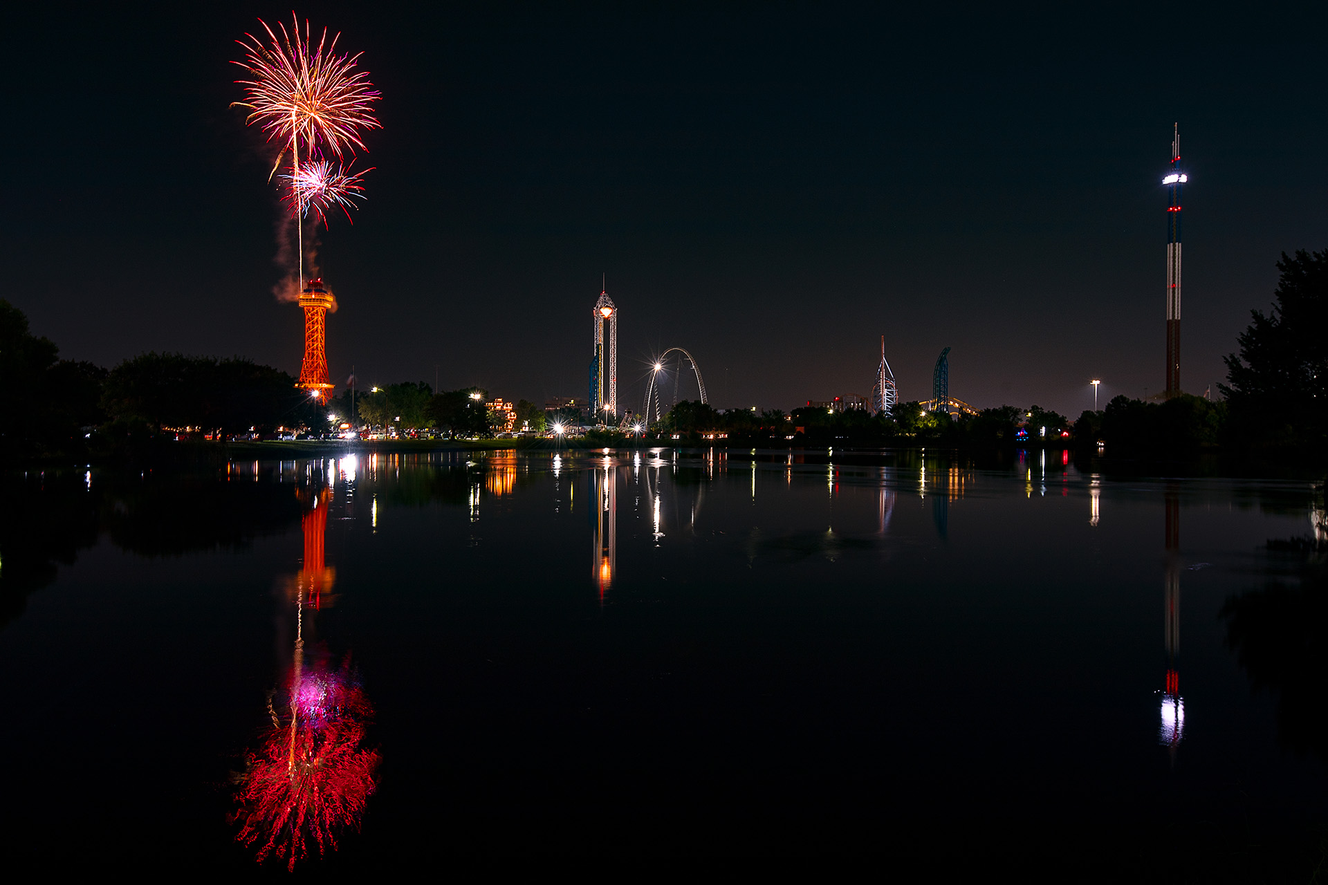 Six Flags Over Texas to celebrate New Year’s Eve with fireworks