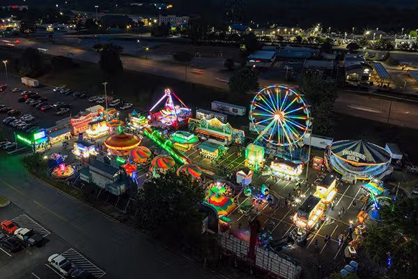 6a316f8ffe390b228216f806_county-fair-at-night
